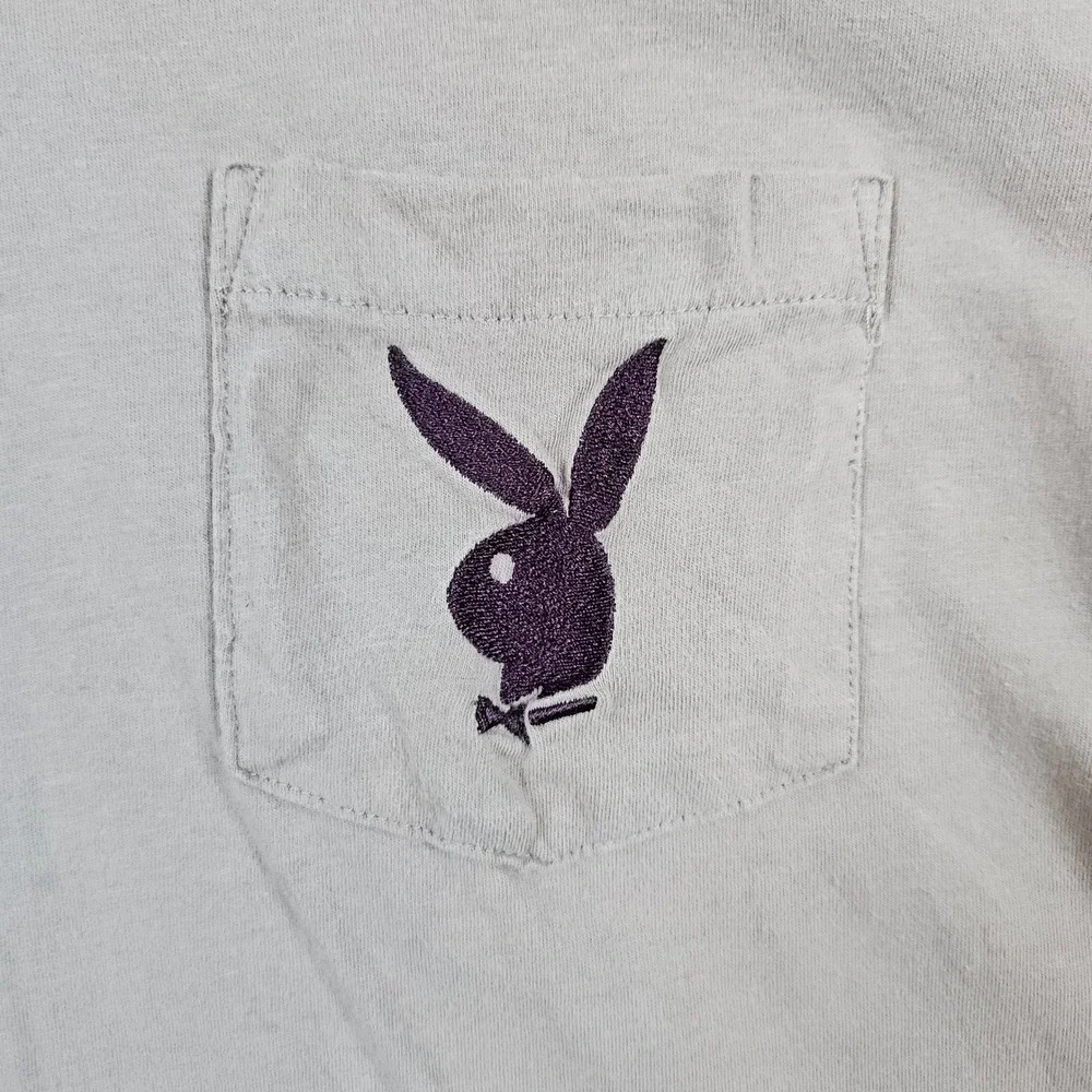 Playboy by‎ PacSun Mauve Pocket Tee T-Shirt Size L Embroidered Logo PINHOLES